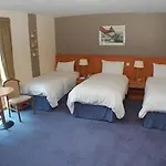 Leitrim Marina Hotel 3*