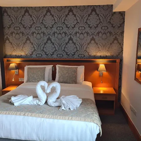Hotel Leitrim Marina