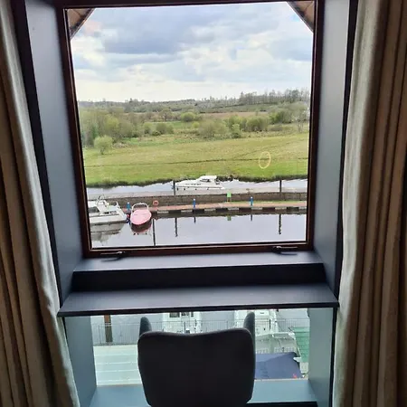 Leitrim Marina Hotel