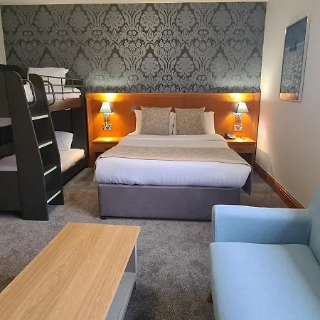 Leitrim Marina 3*