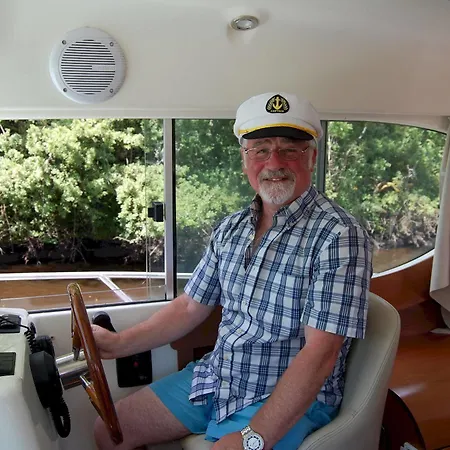 Leitrim Marina Carrick on Shannon