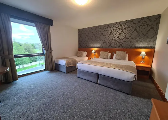 Hotel Leitrim Marina