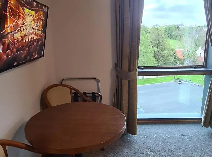 Hotel Leitrim Marina