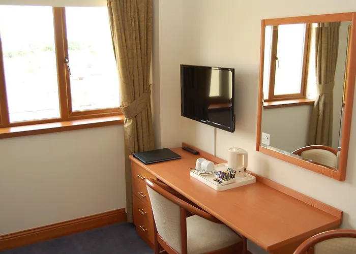 Hotel Leitrim Marina 3*